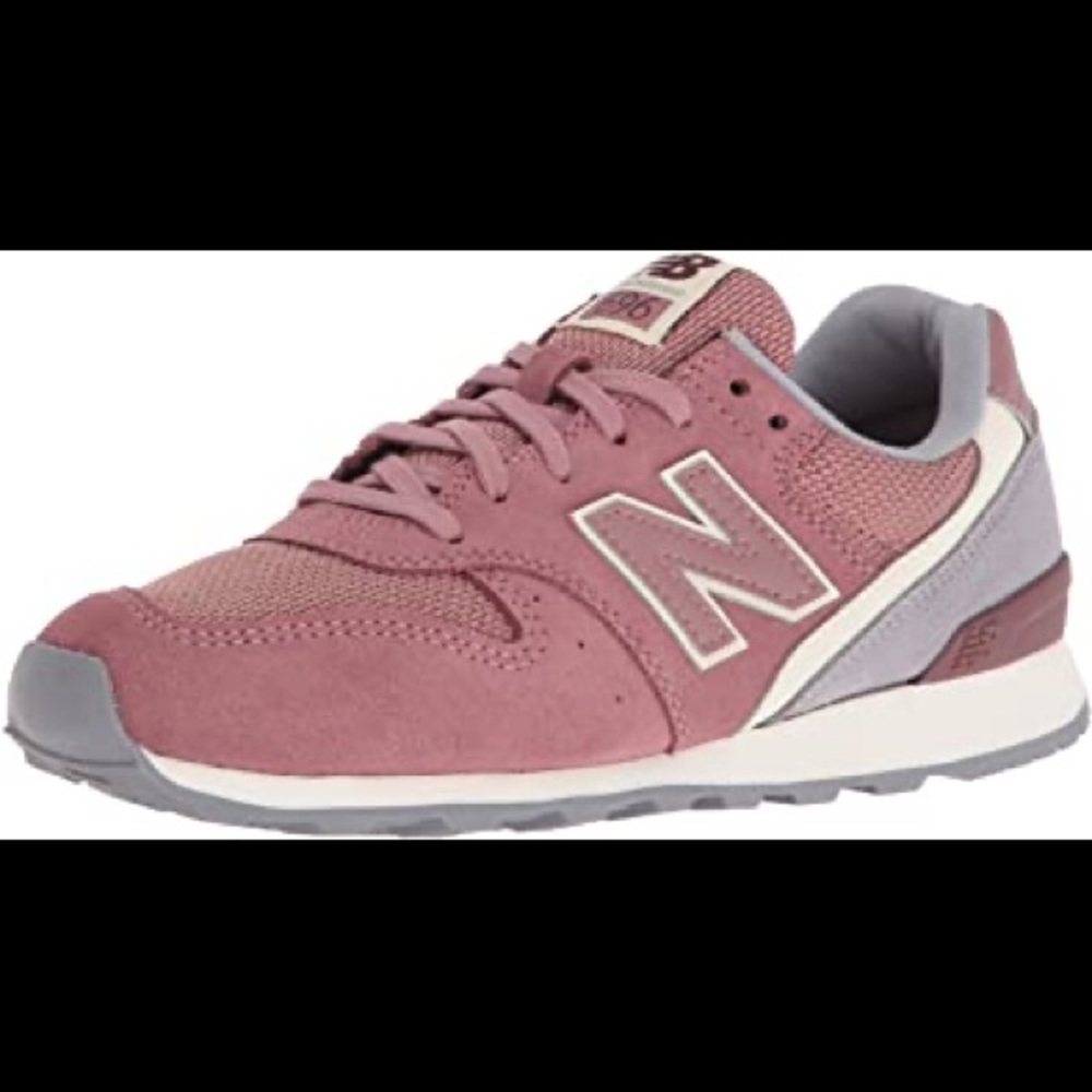 New Balance WL696CCC pink retro sneaker